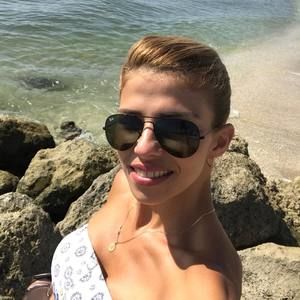 Meet your Posher, Yuleidy